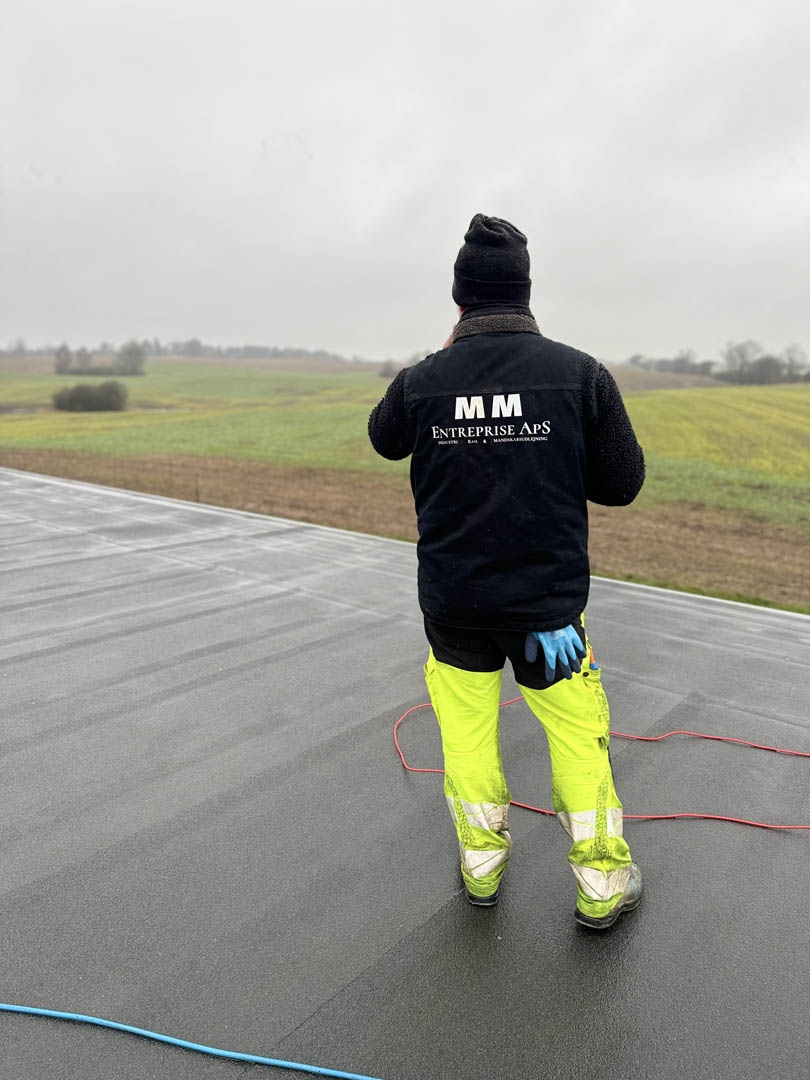 Rejsemontør og smed til montage- og svejsearbejde gennem professionel mandskabsudlejning